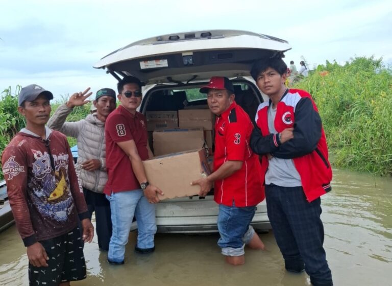 Aribun Salurkan Bantuan Warga Terdampak Banjir Di Seragi Lampung Selatan