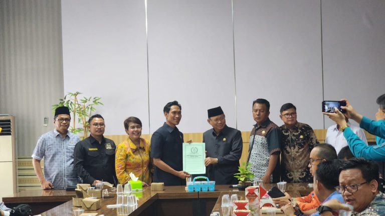 Desak Harga Singkong Stabil, Anggota Pansus Budhi Condrowati Kunjungi DPRD dan Perusahaan Mesuji